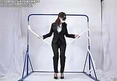 Woman Masturbates Over Rope Fetish