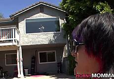 Alt Teen Eats Out Stepmom Lesbian