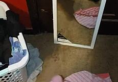 detailed process of rubbing one off to cumshot