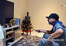 Housewife calls technician for computer fix