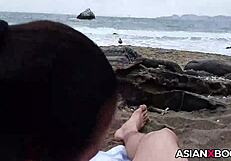 Asian babe delivers outdoor blowjob in HD 😍