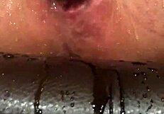 KRISISHOT WIFE SE MASTURBA HASTA ORGASMO SQUIRTING