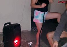 Amiga, seduzindo amigo para fazer de tudo com pau grande?