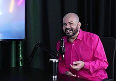 ele n�o conseguiria bater punheta s� dava para os homens e ia embora e gosta de fazer domina��o - paulo avelar tiv models sheer red