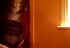 Goddess Audrey Horn twerks her divine ass.