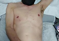 amateurs casually stroking in private session