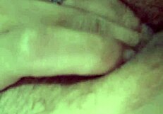 Игра с гола путка в сензуален близък план