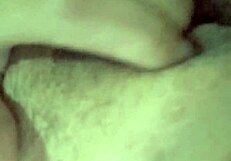 Игра с гола путка в сензуален близък план