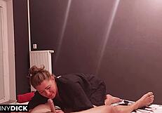 Elisa Tiger, a hot babe who loves to have sex with big dicks