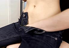 watch this sexy teen masturbate her pussy on webcam