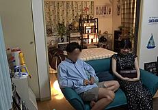 i pickd up this cute asian gurl at darts bar n her boobs r amazin.