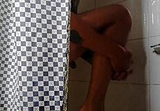 Bathroom scene with Andrew Biceps and bisexual guy