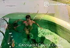 moreno de pau preto viu a cassiana costa na piscina e ela teve que trazer para o quarto do hotel transar sem camisinha - bbc on