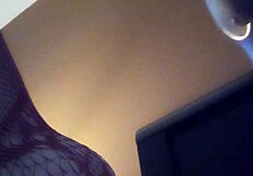 leftyxlucci enjoying some self-pleasure time