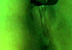 tes�o shows off her tattoo in a casual chat