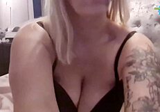 Rough pussy play with mature milf gets wet and fingered close up