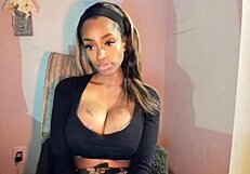 Tattooed milf plays with her pussy!