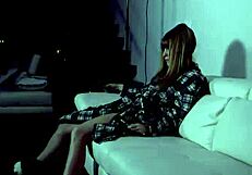 เด็กสาวนมใหญ่โดนลุงเลี้ยงสกปรกหลอก