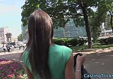 Κούκλα σε κάστινγκ τρυπιέται από agent σε ωμό missionary POV