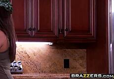 Brazzers real wife stories with horny housekeeper Francesca Le and Keiran Lee in rough action