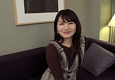 Bratty cute apprentice beautician steals customers with slippery oil sex