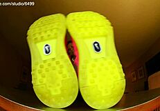 High definition images and videos of feet in Nike shoes and provocative bare feet