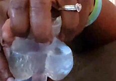 Ebony self pleases her ass