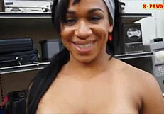 muscular chick gets blowjob and slammed at pawnshop