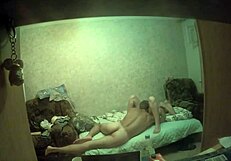 Jovencita amateur explora secretos de sexo ruso salvaje