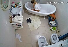 Smart choices for shaved voyeur masturbation