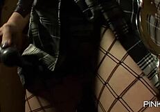 La Poliziotta Prende 3 Cazze E Il Manganello