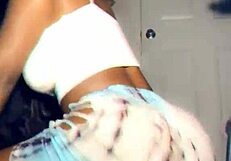 Check out this ebony booty twerk compilation by dayshiae