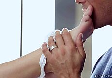 Pretty Brunette Minnie Manga Blows Kisses Sucks Cumshot