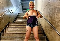 A Safada Se Exibe Sem Medo