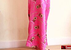 curvy blonde pornstar shows amazingly huge boobs