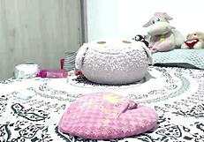 Big Butt Shemale Strokes Hard and Fast Today!