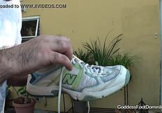 Wow, worship those feet in the garden!