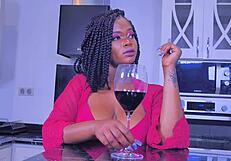 Nuitee Torride Sucking And Fucking