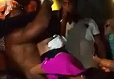 Venezuelan stripper performs sexy rumba with oral