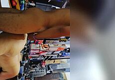 Mature Ass Receives Intense Cumshot?