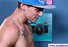 I’m craving to suck that amateur jock’s thick rod tonight.