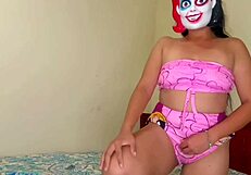 A solas se toca y desea ser penetrada muy duro por ese co�o y ese culo madrastra provoca con un video porno sexo real casero amateurs