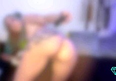 I'm learning anal play with Nikki Zee today