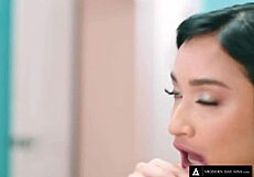This week, two CHH artists – Avery Black and April Olsen – released the surprising clip for their new track ‘Forbidden’