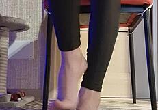 Dirty slut in black leggings fondles her fingers in the shower!