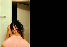 I got my fat pussy fingerd by the group, it was so horny.