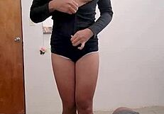 mira nada mas que rico culo tiene ella