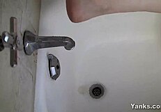 sunshine's naughty tub session