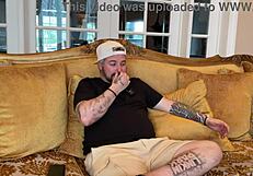 جازجيز تشعر بالنشوة في النيك على البودكاست