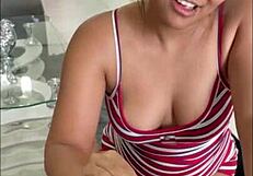 Jefe arrives and finds his employee working, leading to hardcore fucking